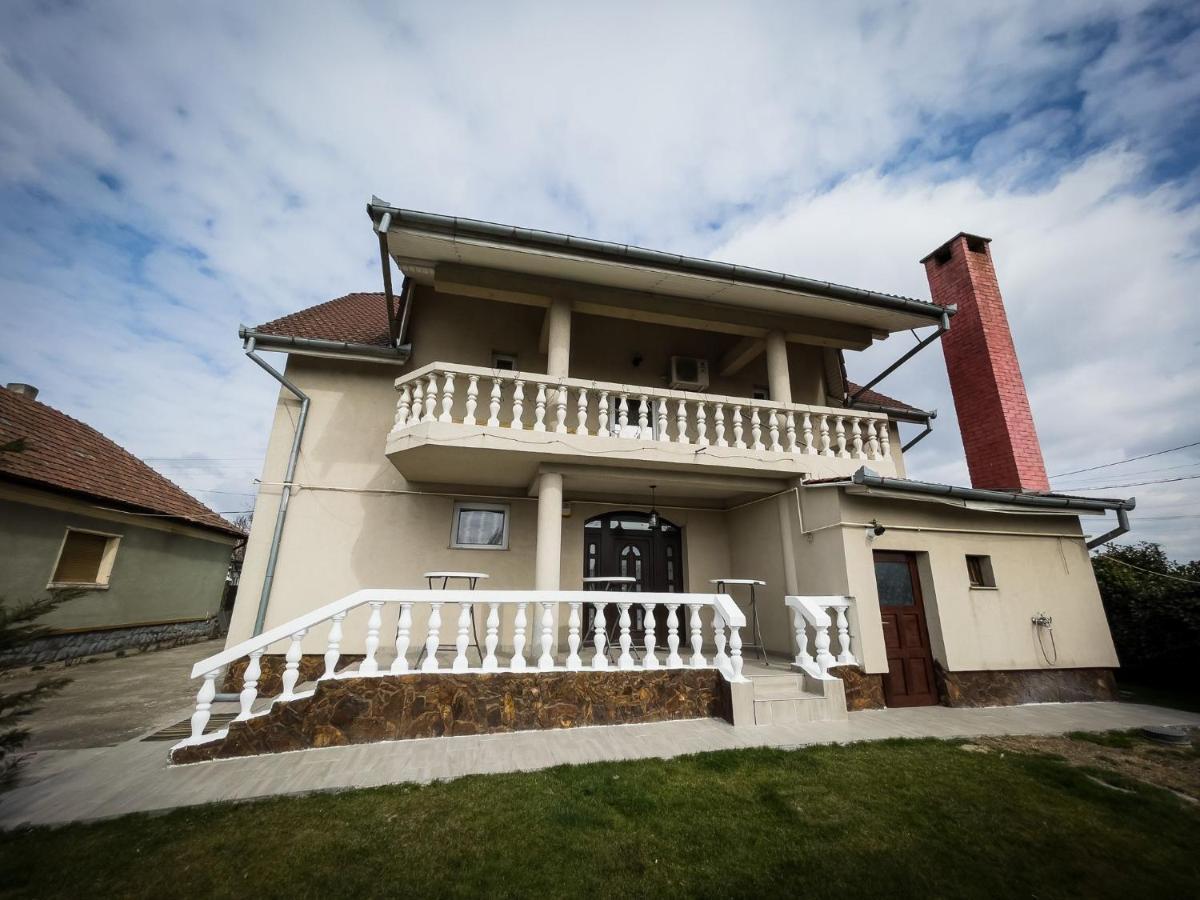 Casa Blanco Oradea Exterior foto